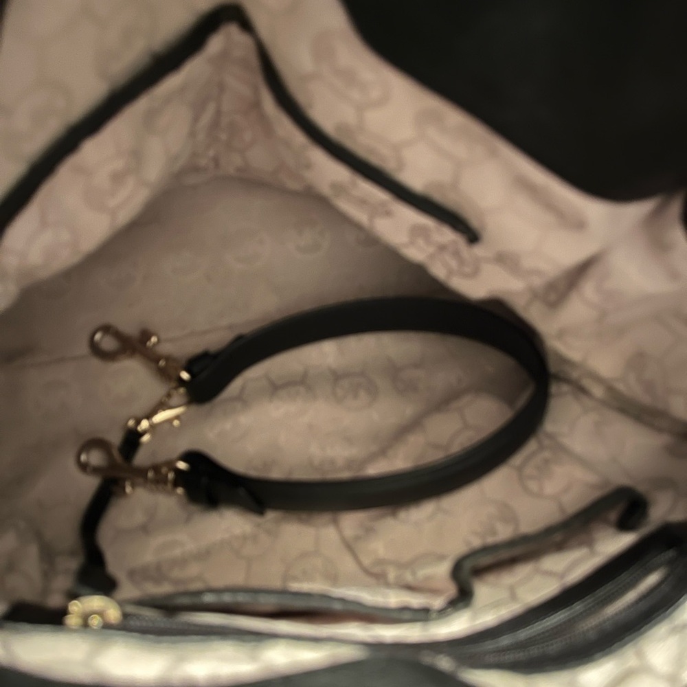 Michael Kors Hamilton Large Leather Satchel - Picture 11 of 14